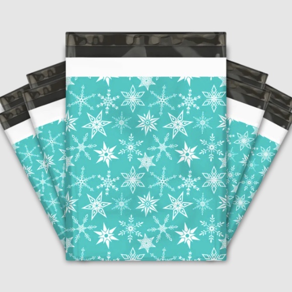 Other - 25 10x13 Winter Snowflakes designer poly mailer